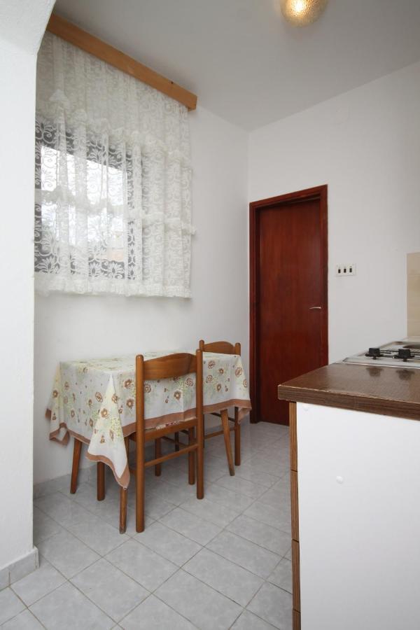 Apartment Metajna 4120C Exterior foto